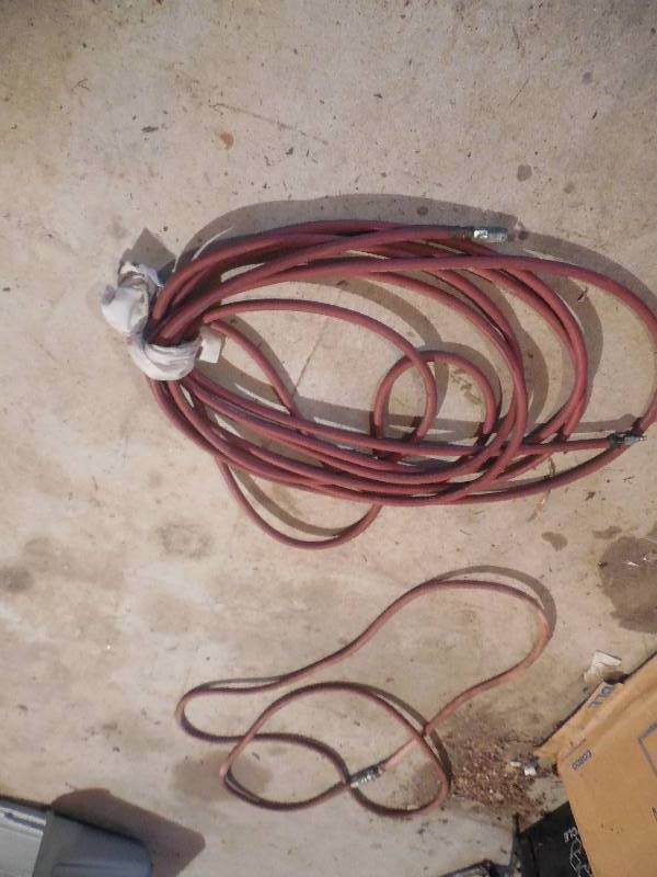 lot 111 image: (2) AIR HOSES