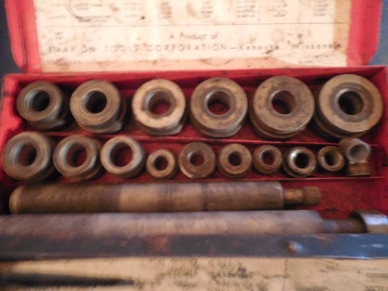 lot 124 image: (2) BLUE POINT BUSHING DRIVER SETS