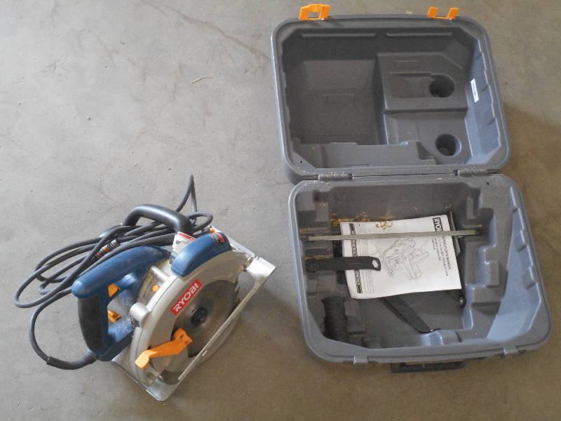 lot 46 image: Ryobi 7.25 Circular Saw With Case ...