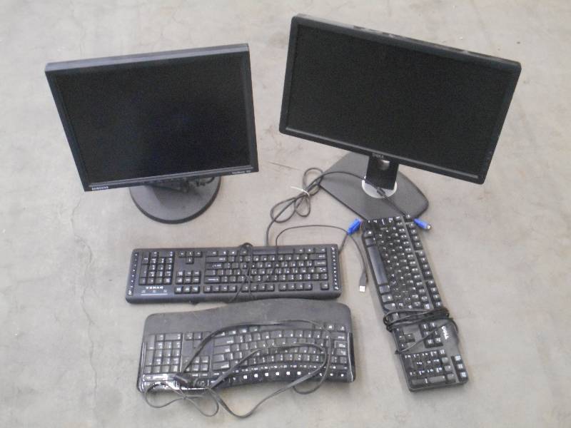 lot 56 image: (1) Dell & (1) Samung PC Monitors W...