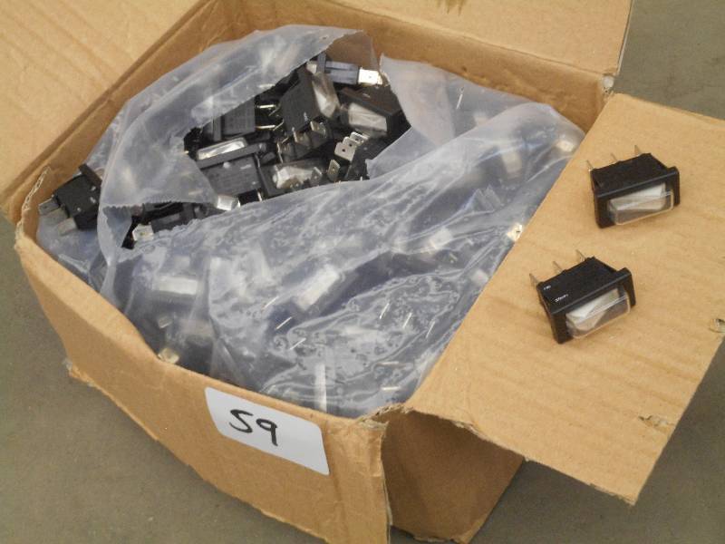 lot 59 image: Box Of (175) Unused 12Volt Switche...