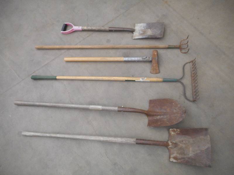lot 63 image: Lot Of (6) Hand Tools ...