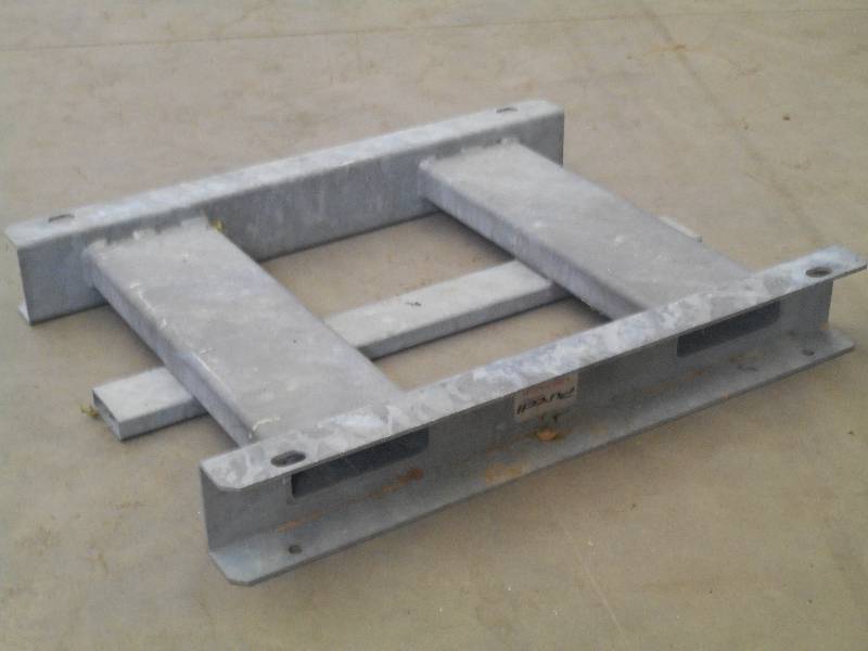 lot 69 image: Heavy Duty 2x2 Galvanized Steel F...