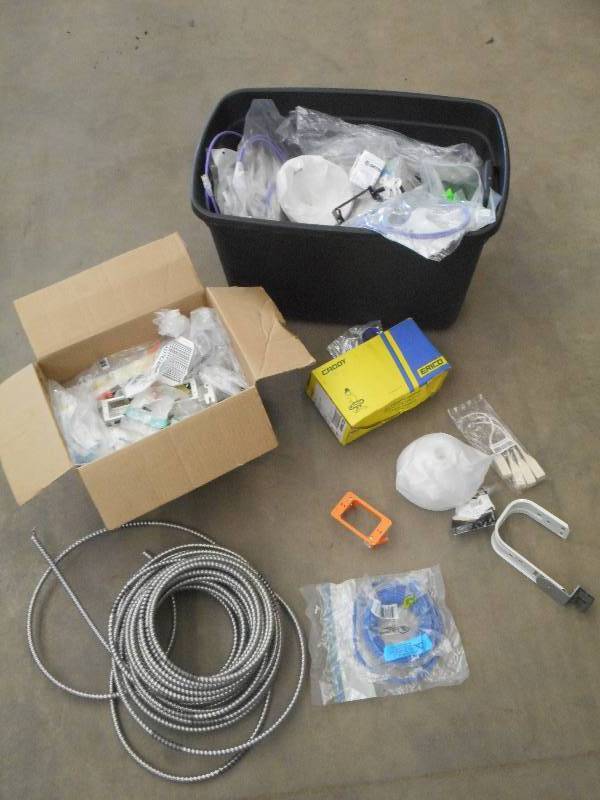 lot 78 image: Tote & Box Of Assorted Flexible Co...