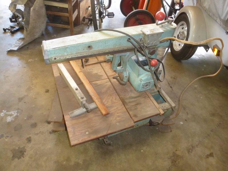 lot 9 image: Dewalt Radial Arm Saw