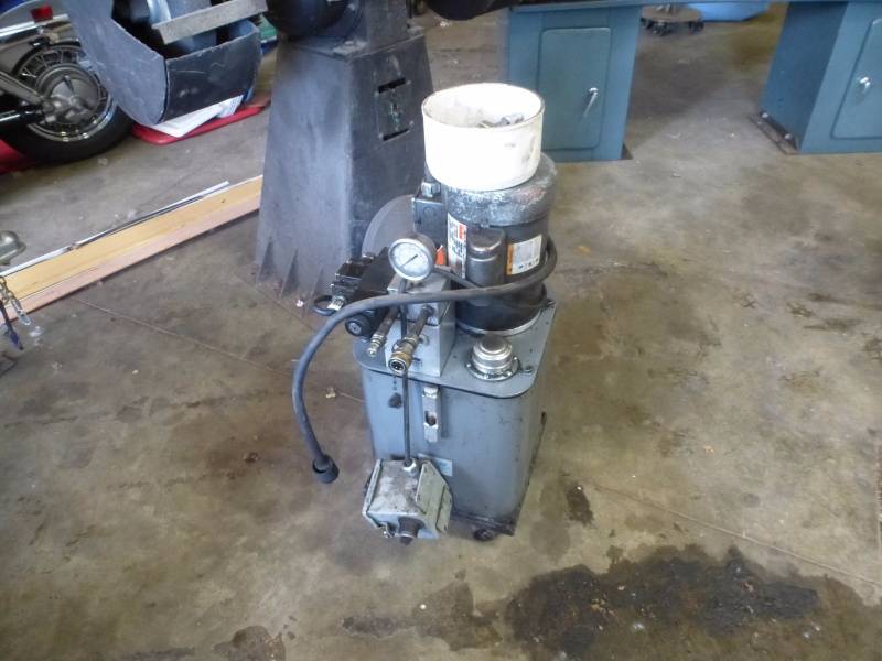 lot 10 image: JSB Hydraulic pump Unit