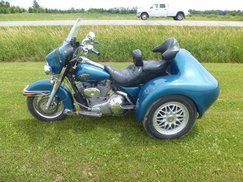 lot 2 image: 2006 Harley Davidson Ultra Classic Triglide