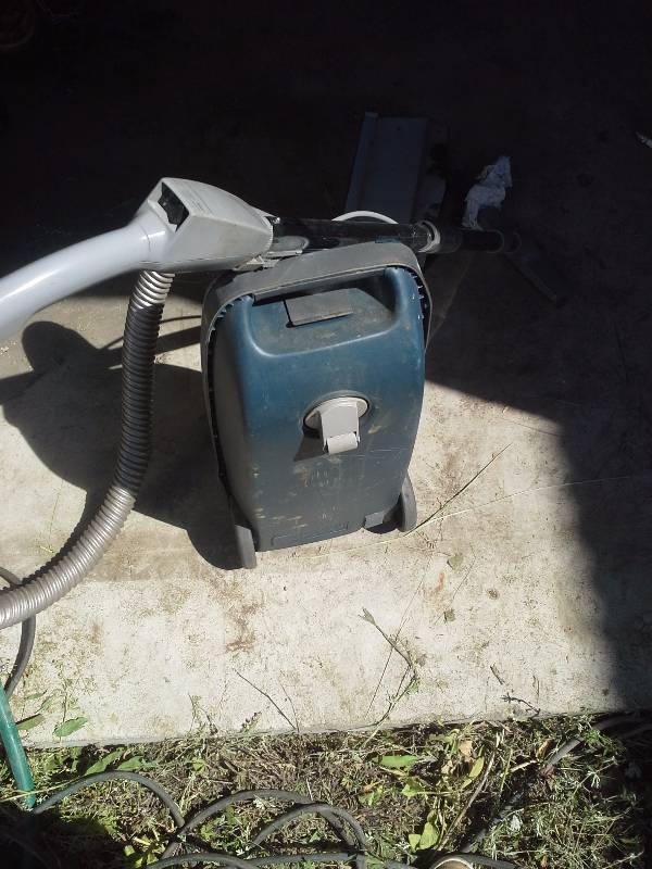 Vacuum