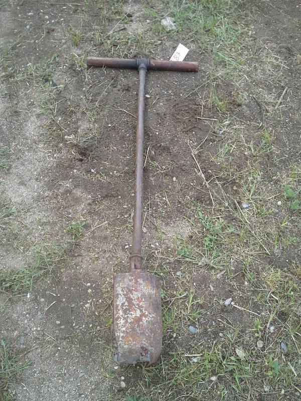 Post Digger