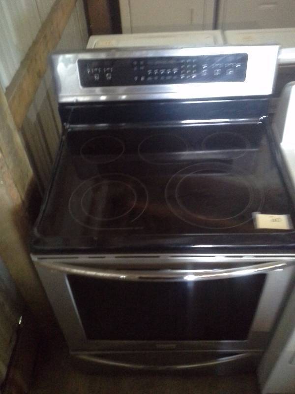 Stove with Oven