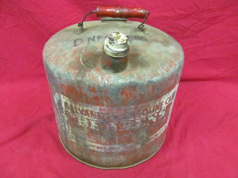 lot 5 image: gas can