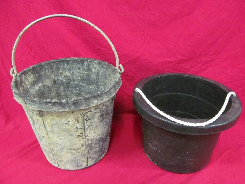 lot 8 image: buckets