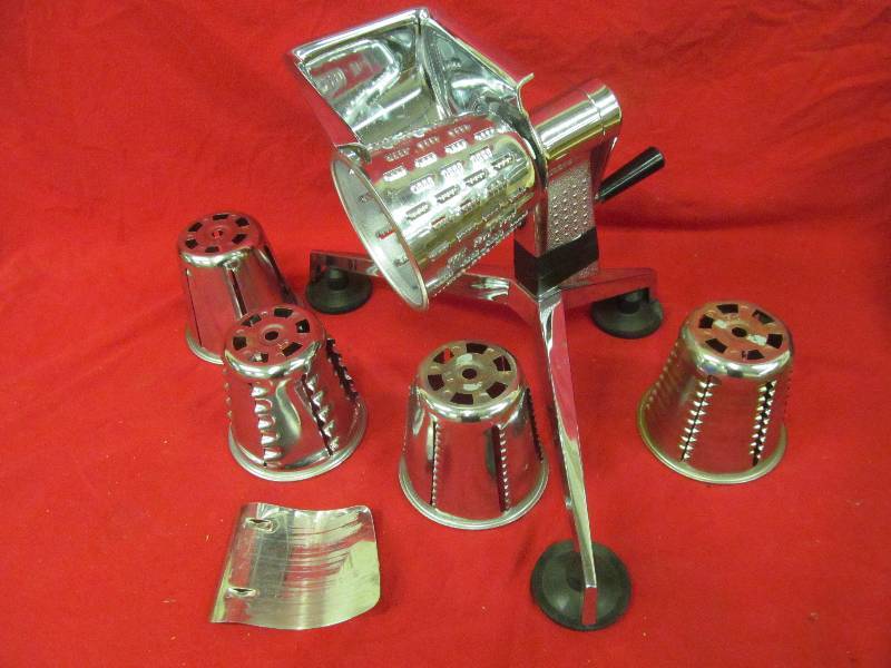 lot 9 image: food chopper