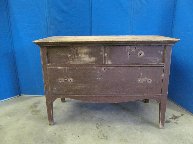 lot 77 image: vintage dresser