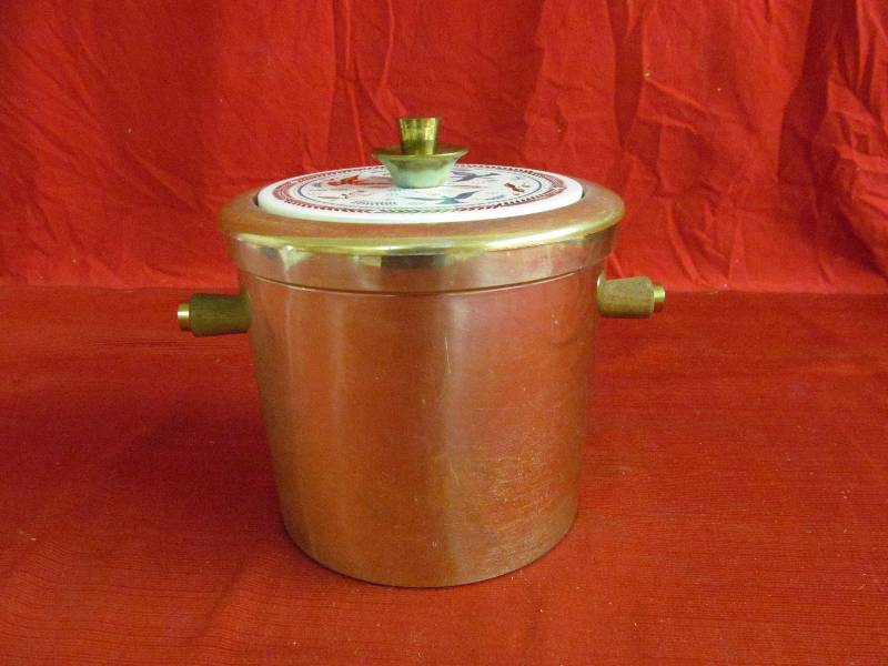 lot 151 image: Vintage Ice Bucket