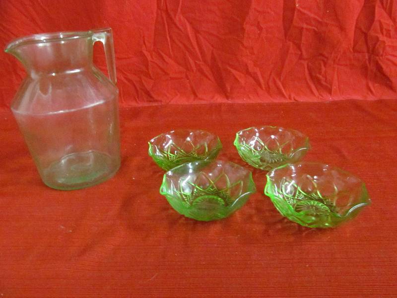 lot 158 image: Depression Glass PitcherBowls