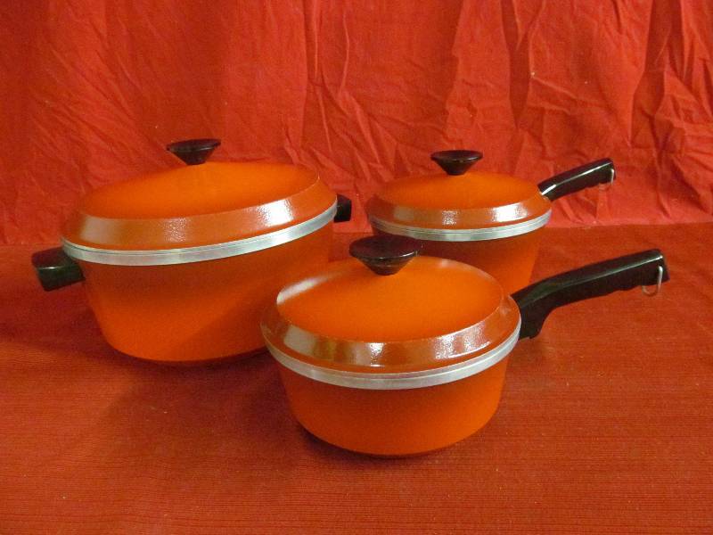 lot 163 image: Aluminum Cookware