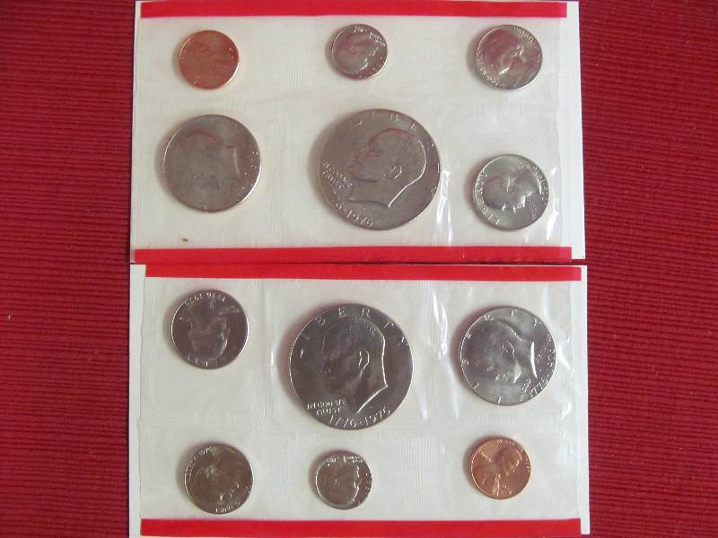 lot 165 image: 1975 Mint Set