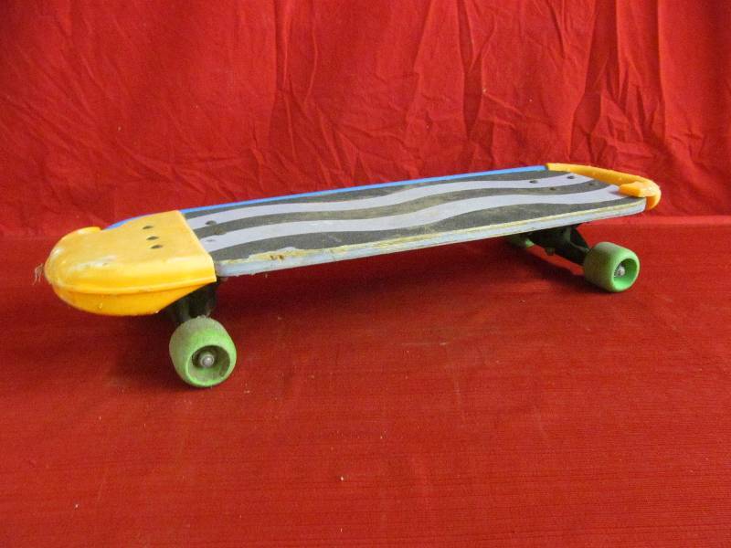 lot 174 image: SkateboardScooter