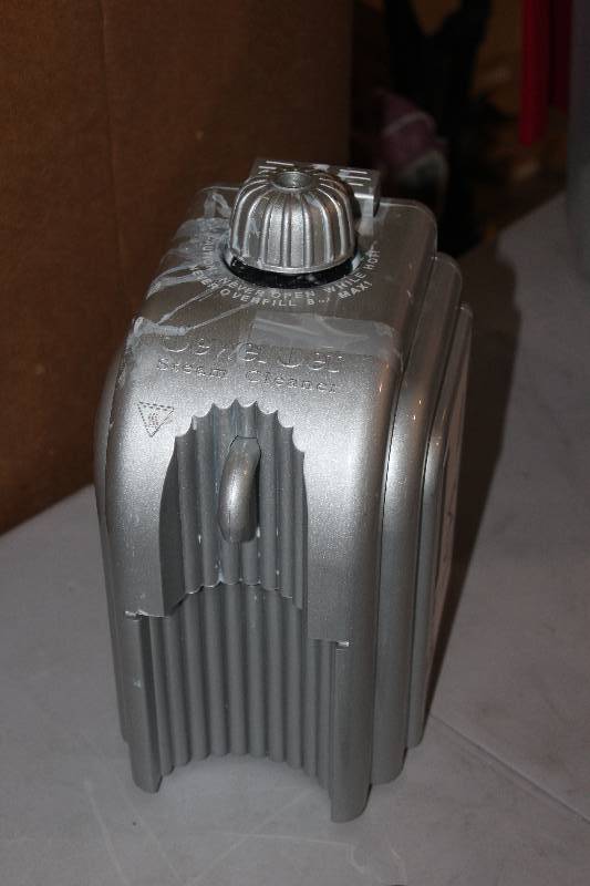 lot 104 image: Style#Jet-102 Steam Cleaner