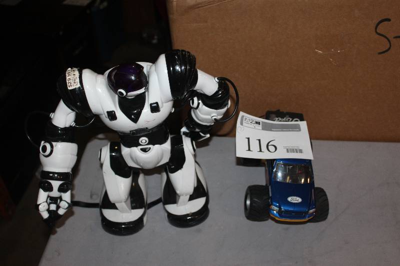 lot 116 image: Lot of (2) Toys Including 1) Robot AND 1) RC Truck