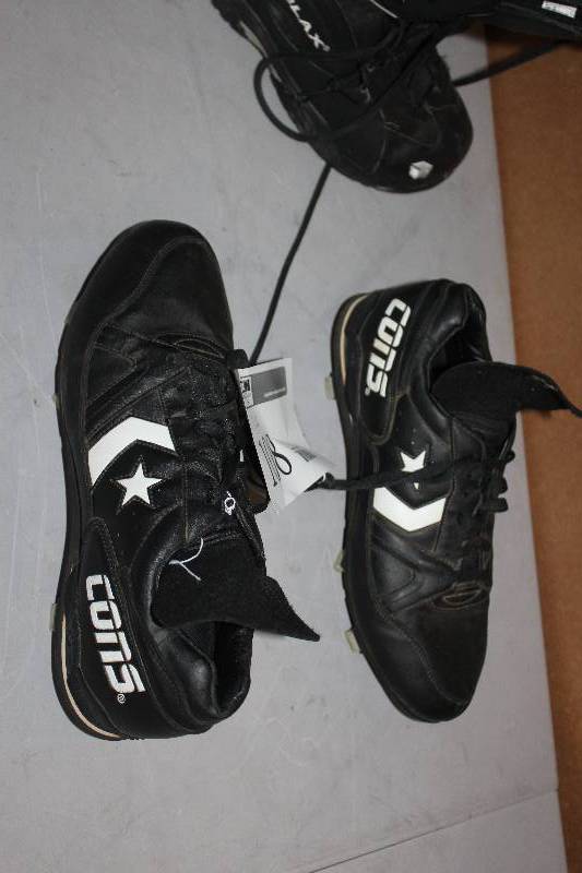 lot 108 image: Size 14 Cons Mens Cleat Shoes