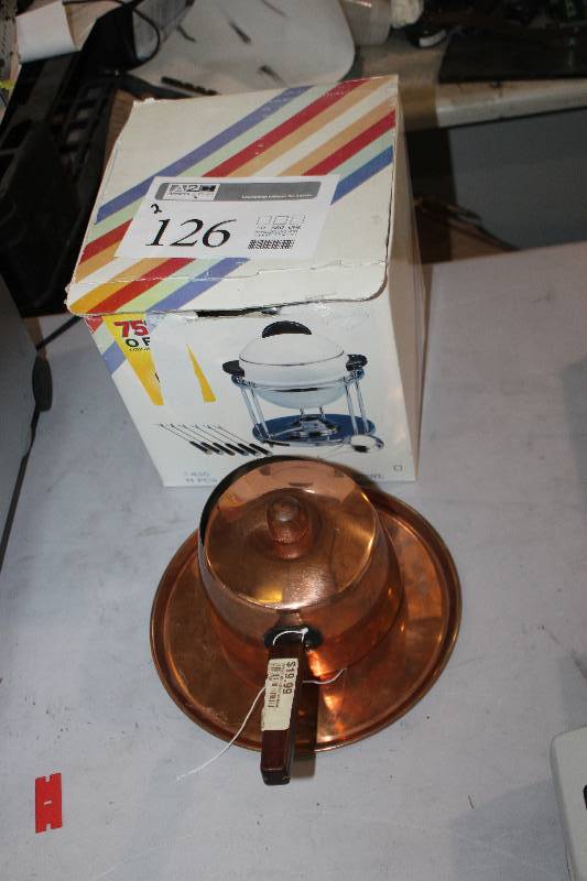 lot 126 image: Lot of (2) Kitchen Equipment Including 1) Loyd Fondue Set AND 1) Copper Pan w Plate