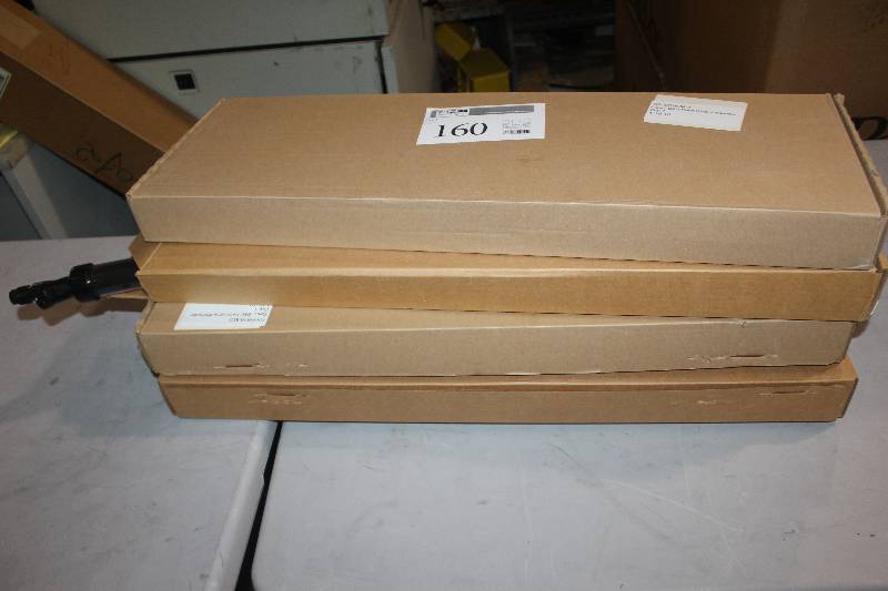 lot 160 image: Lot of (4) B&D Paint Stick Roller