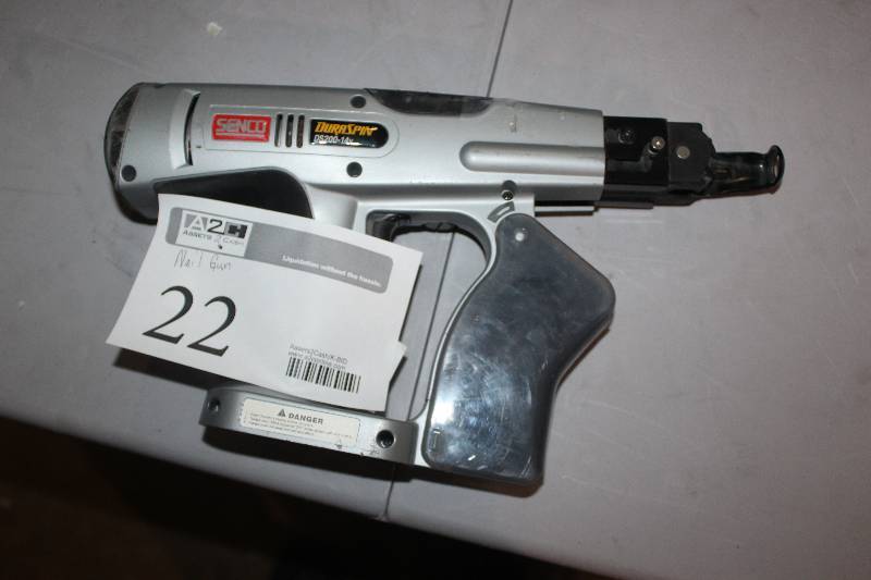 lot 22 image: Senco Duraspin Cordless Nail Gun