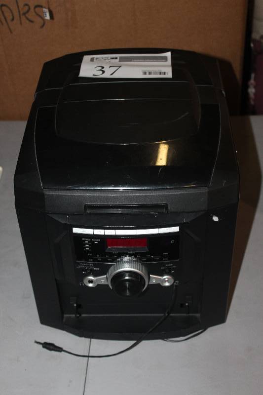 lot 37 image: RCA 5-CD Home Stereo System