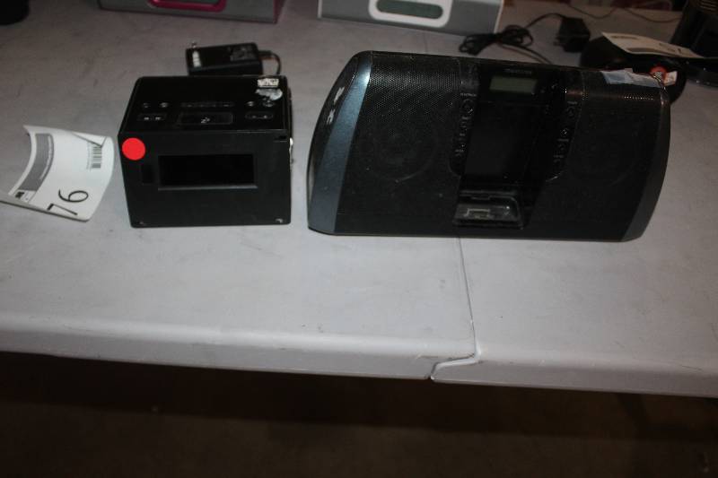 lot 76 image: Lot of (2) Electronics Including 1) HMDX Docking Station AND 1) Memorex Digital Audio System