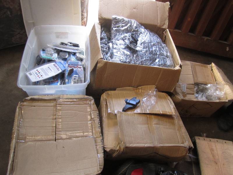 lot 3 image: Wholesale lot of 5 boxes of cell ph...