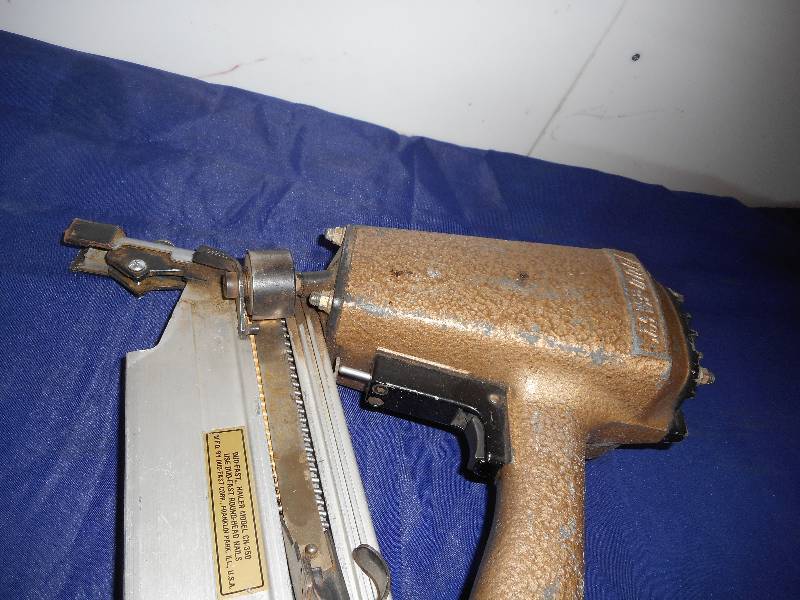 DUOFAST NAILER