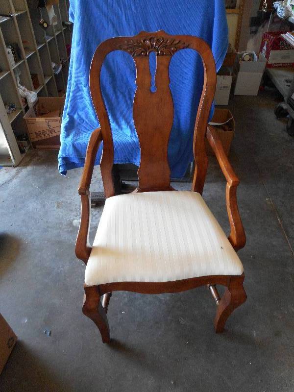 HARDWOOD FORIER CHAIR