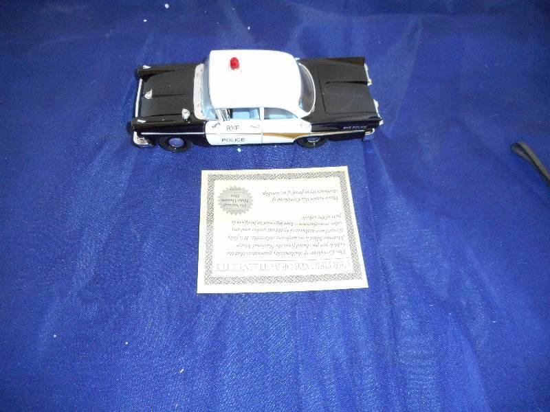 COLLECTIBLE 1958 FORD FAIRLINE
