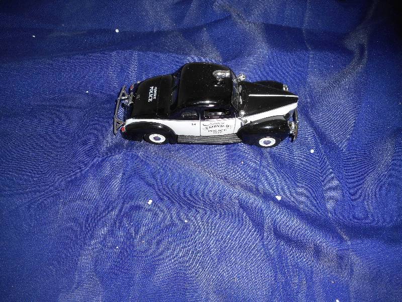 1940 FORD POLICE CAR