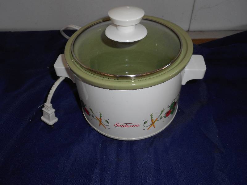 5-6 CUP SUNBEAM CROCKPOT