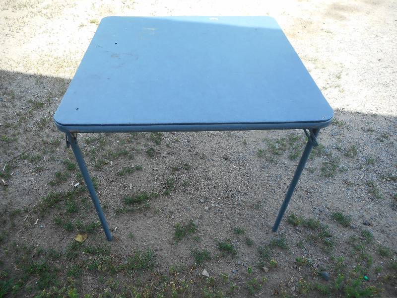 CARD TABLE