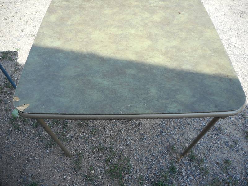 CARD TABLE