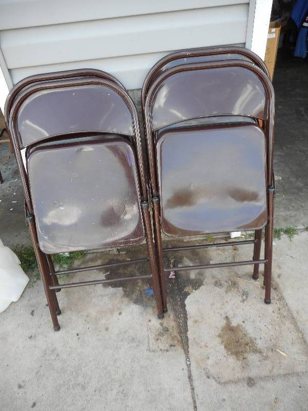 4 STEEL FOLDING CHAIRS