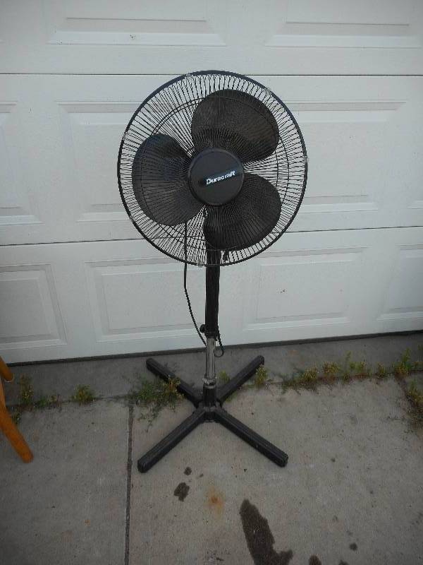 DURACRAFT PEDISTAL FAN