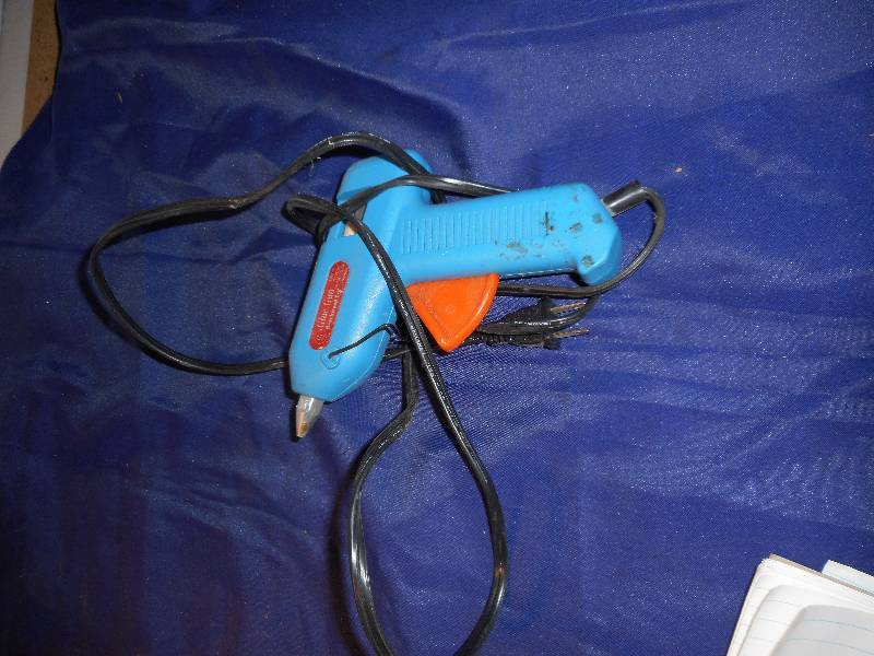HOT GLUE GUN
