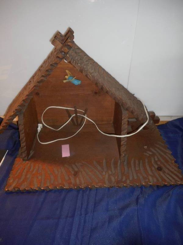 SOLID WOOD NATIVITY SETTING