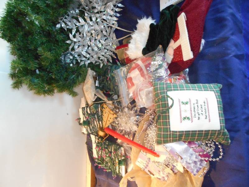 CHRISTMAS DECOR