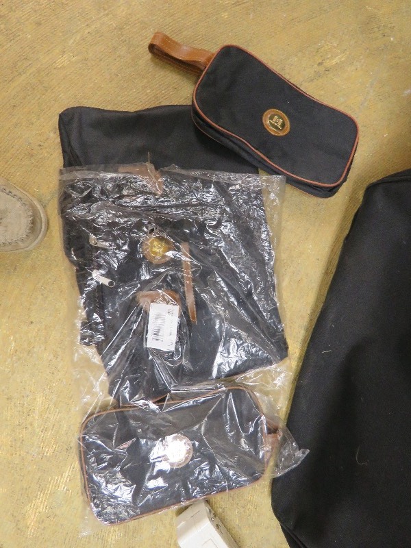 LuggageTravel Lot