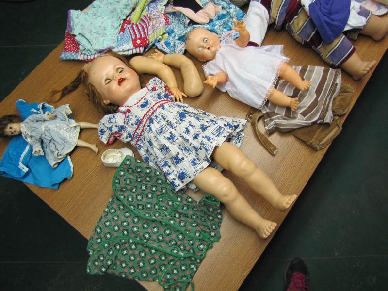 Lot of Vintage Dolls