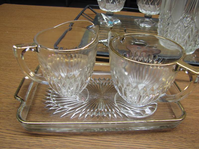 Pink Glass  Beautiful 12 vase ridge top