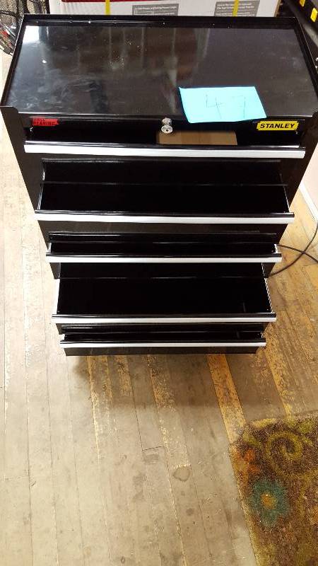 lot 47 image: Stanley 5 Drawer Tool Cabinet