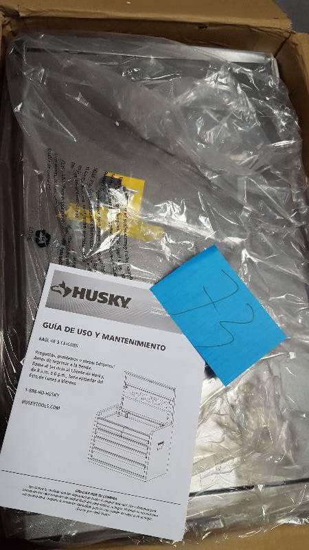 lot 73 image: Husky Tool Storagefittings & Kits 26 In. W 5-drawer Chest In Metallic Silver