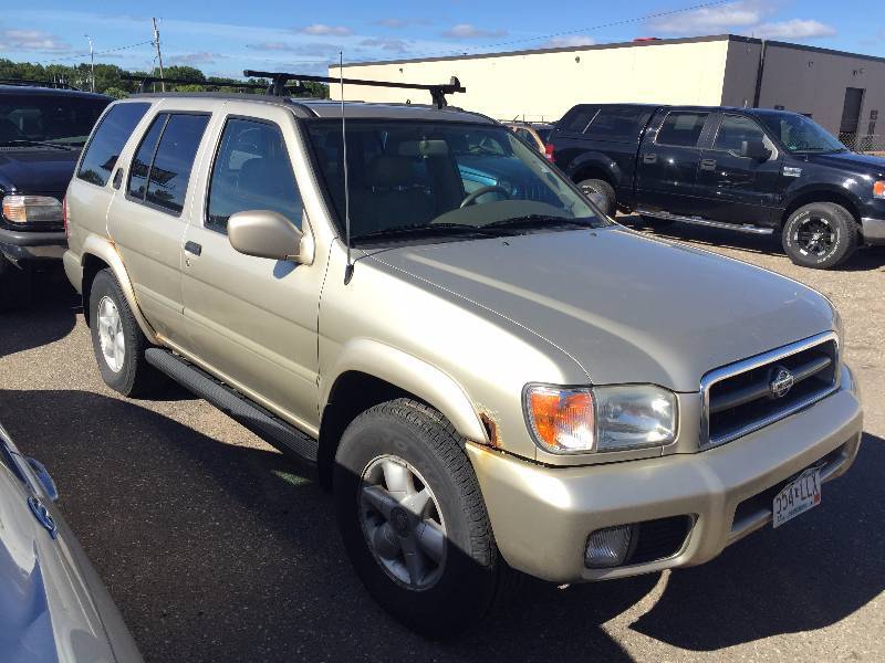1999 Nissan Pathfinder LE 4x4